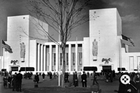 Federal building B & W