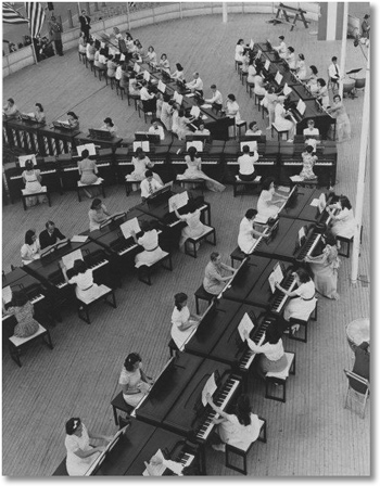 Piano concert at the NY World's Fair