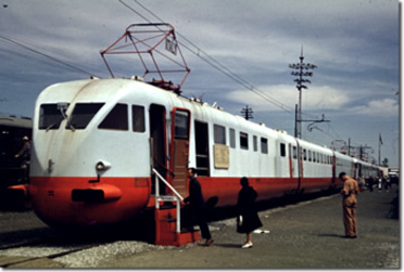 Italian DeLuxe Eectric Train